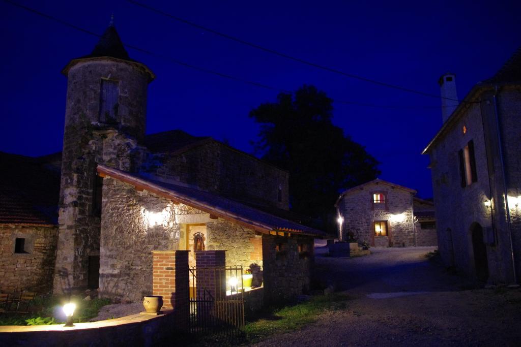Bed and Breakfast La Prade Basse 82 Сент-Антонен Номер фото